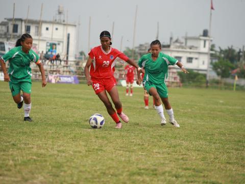 चन्द्रगढी महिला गोल्डकपमा आयोजकलाई स्तब्ध पार्दै पुलिसकाे शानदार जित